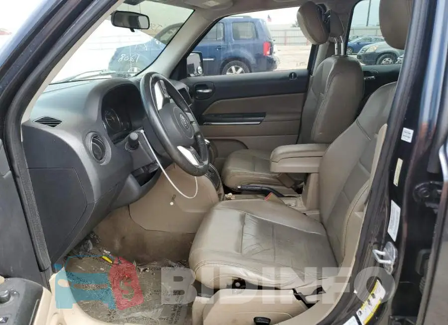1C4NJRCB9ED551208 Photo# 7