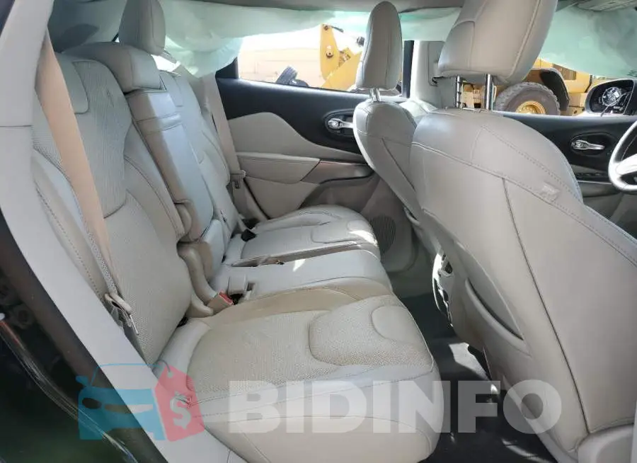 1C4PJLDB7KD411562 Photo# 10
