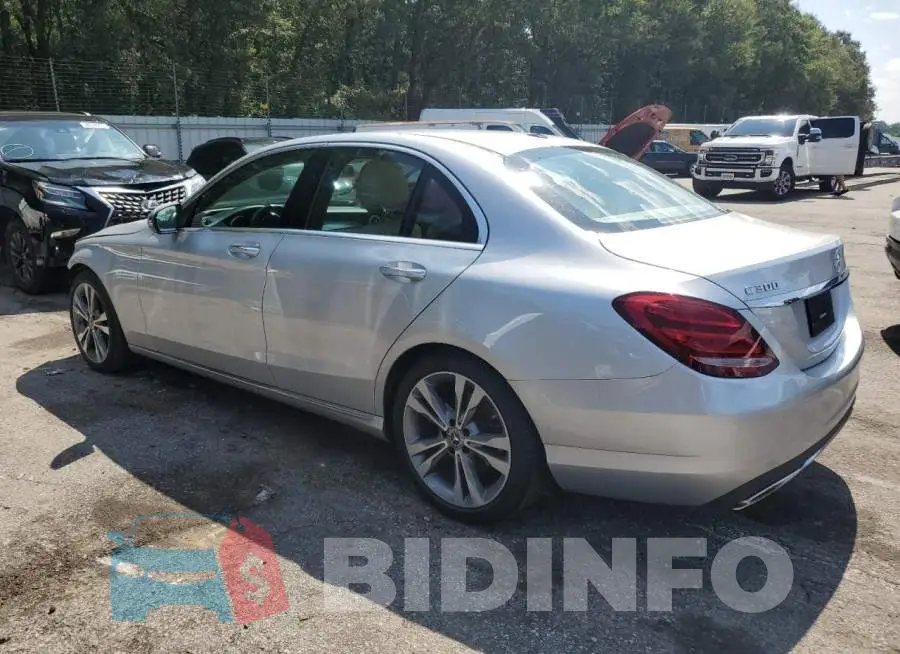 55SWF4JB5JU252165 Photo# 2