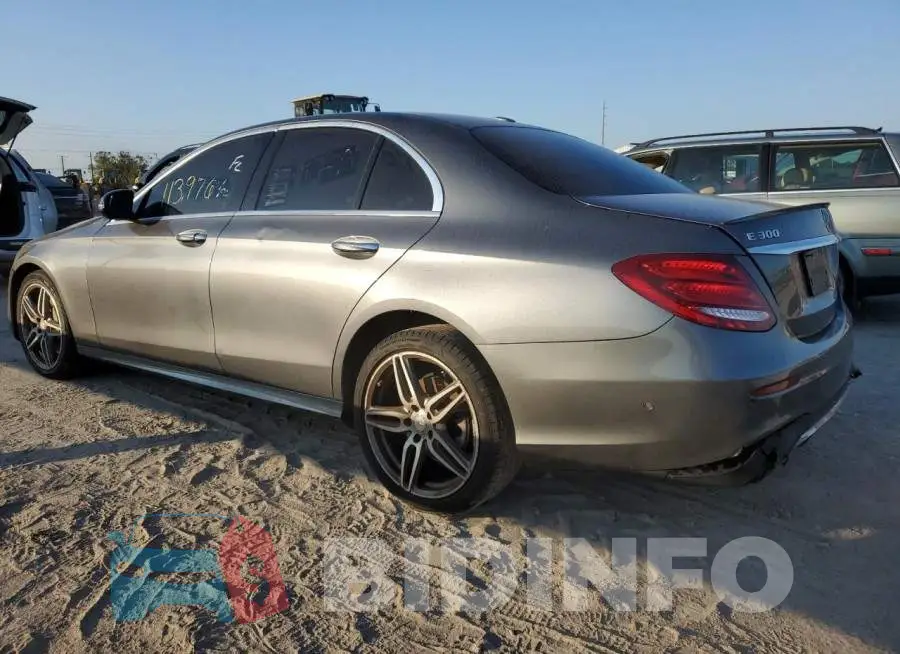 WDDZF4KB2HA229996 Photo# 2