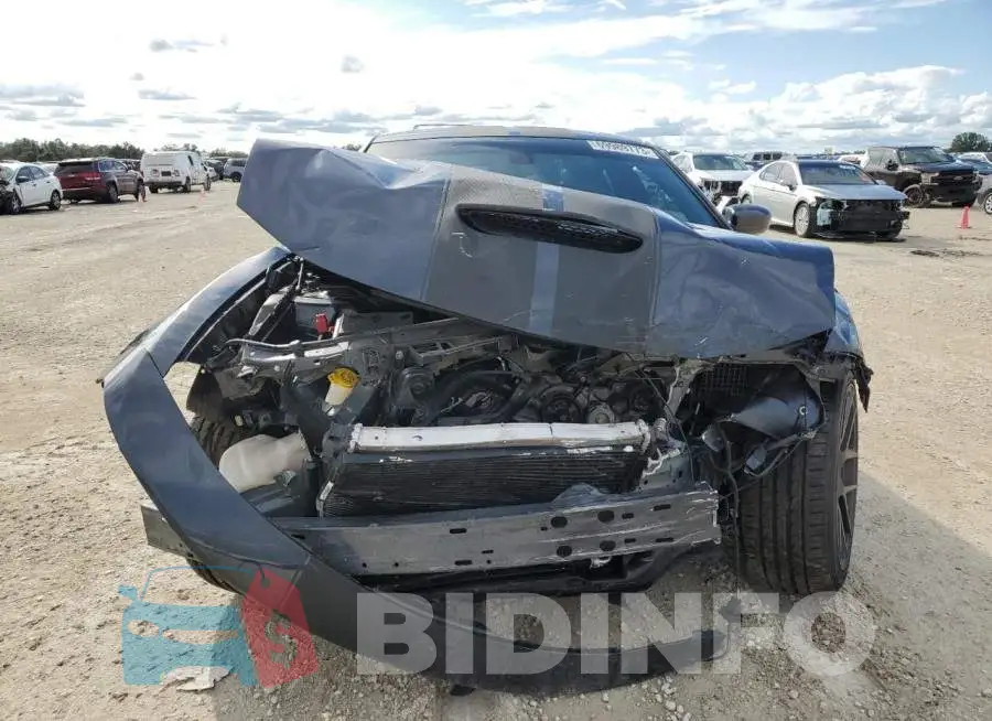 2C3CDXGJ4JH188032 Photo# 5