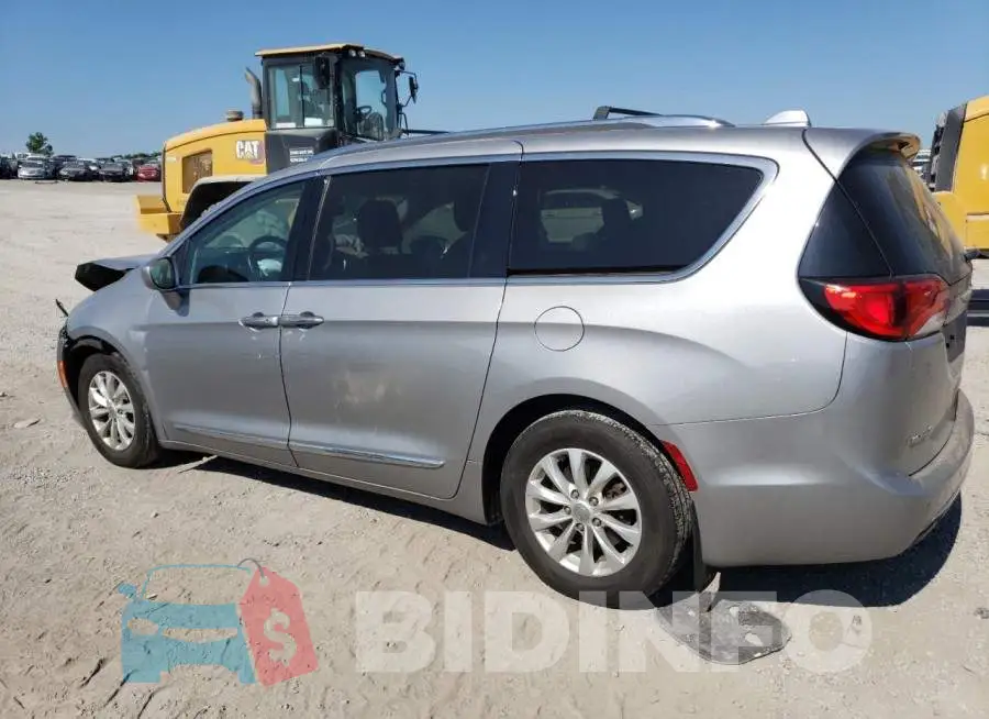 2C4RC1BGXJR253798 Photo# 2
