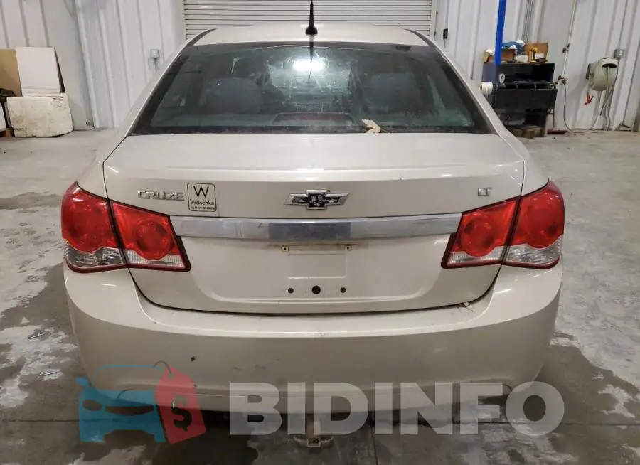 1G1PC5SB2E7225643 Photo# 6