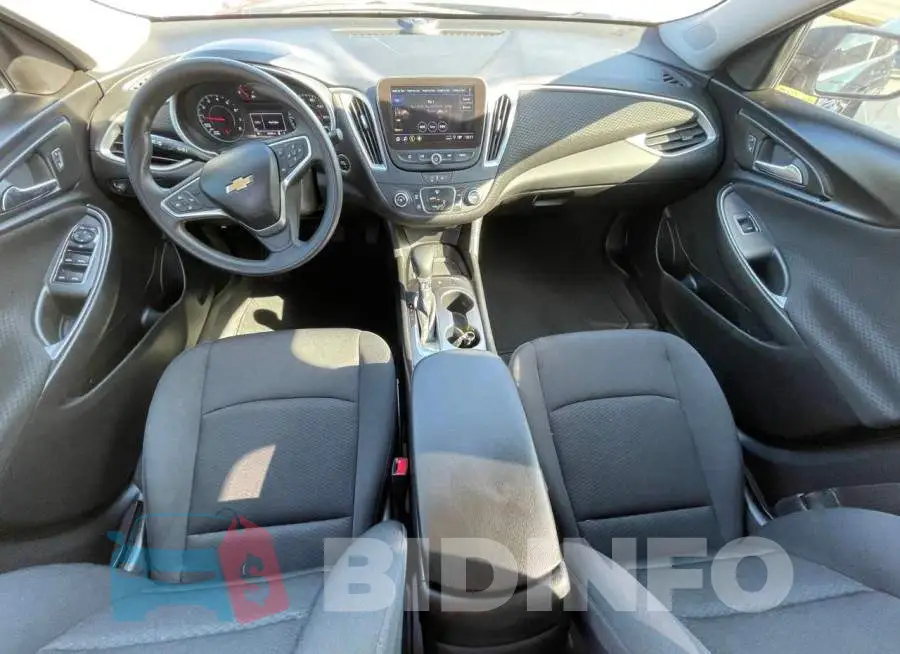 1G1ZB5ST2NF209324 Photo# 9