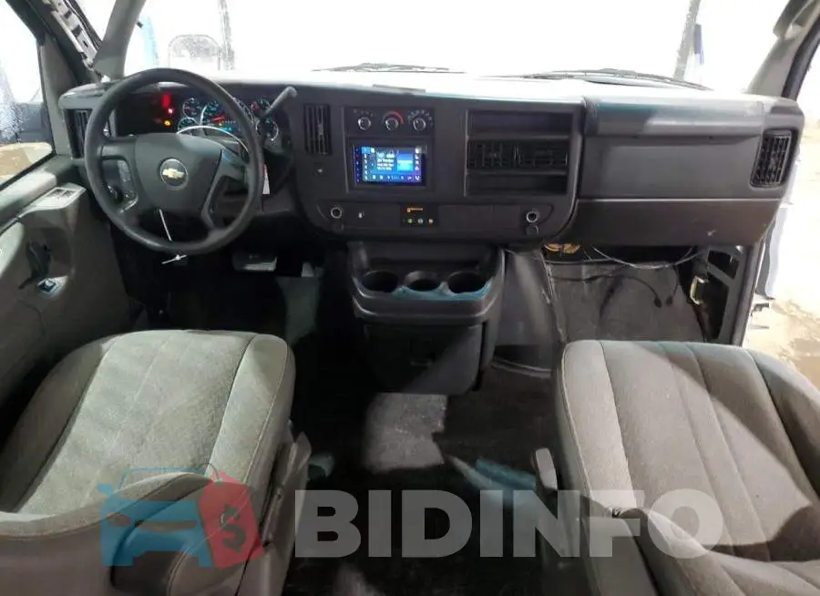 1GNSGCF43E1155389 Photo# 8