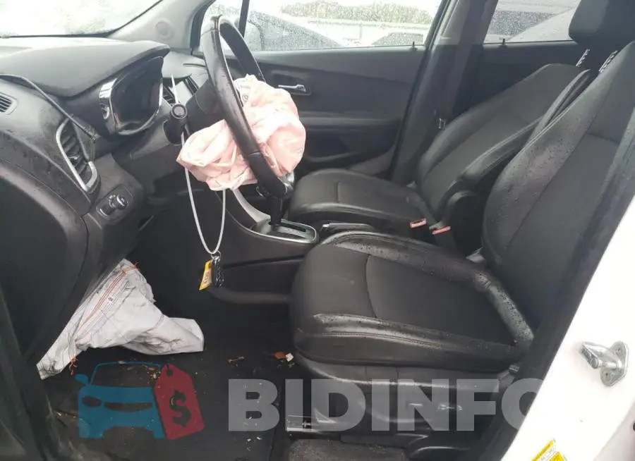 KL7CJLSBXLB031952 Photo# 7