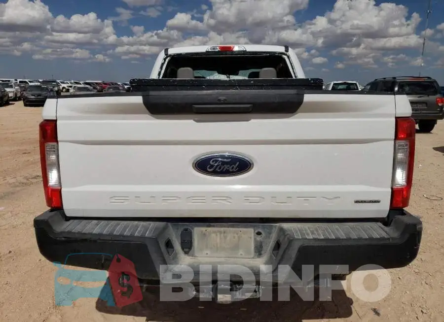 1FT7W2B67KED38754 Photo# 6