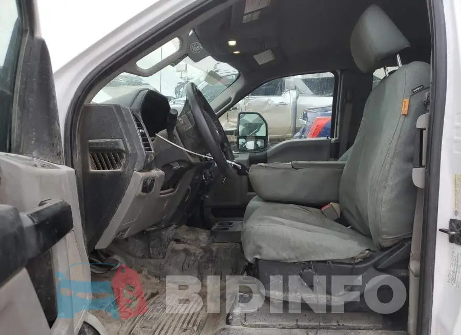 1FT7X2B62KEC41295 Photo# 7