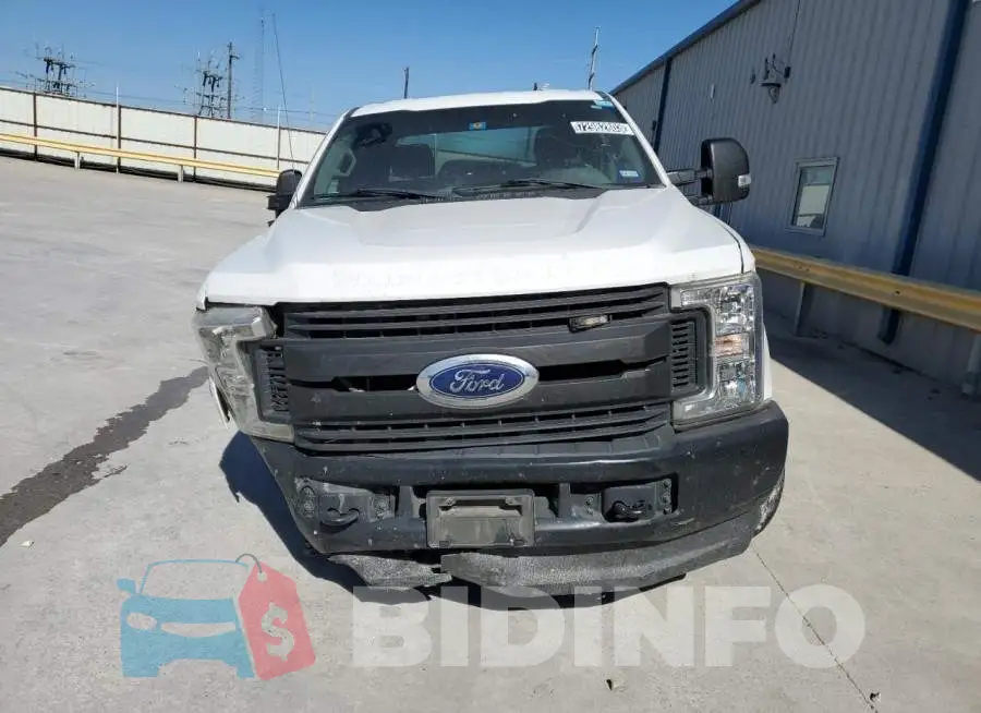 1FT7X2B62KEC41295 Photo# 5