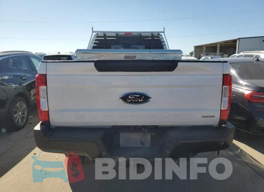 1FT7X2B68KEC41303 Photo# 6