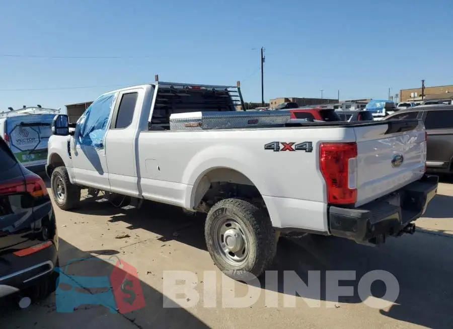 1FT7X2B68KEC41303 Photo# 2