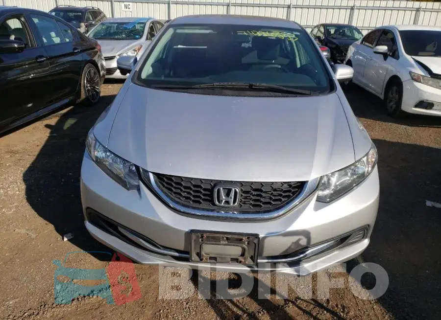 19XFB2F76FE277157 Photo# 5