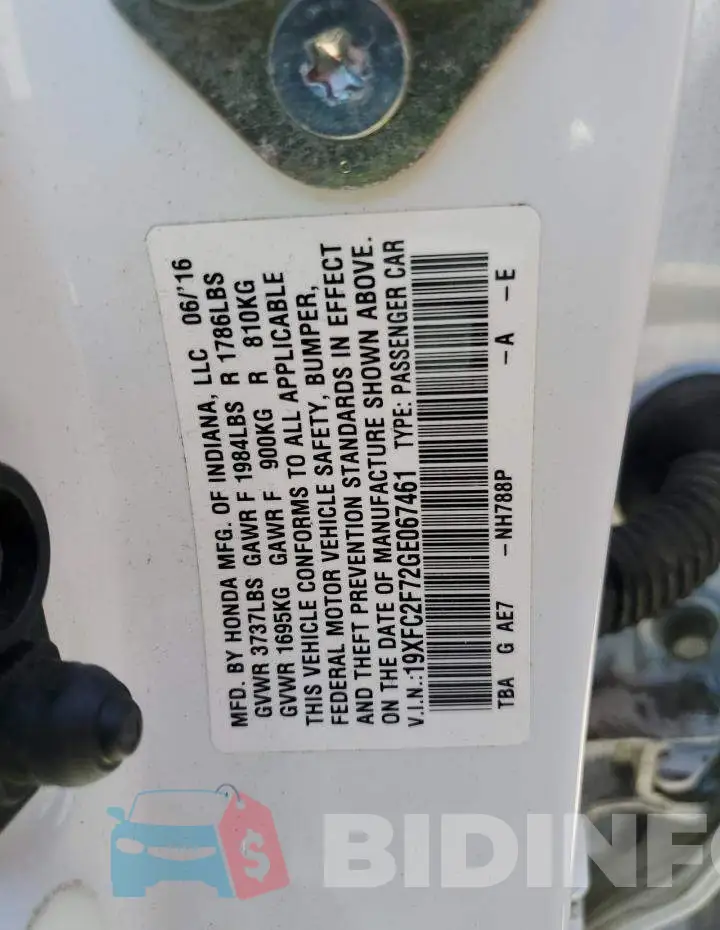 19XFC2F72GE067461 Photo# 12