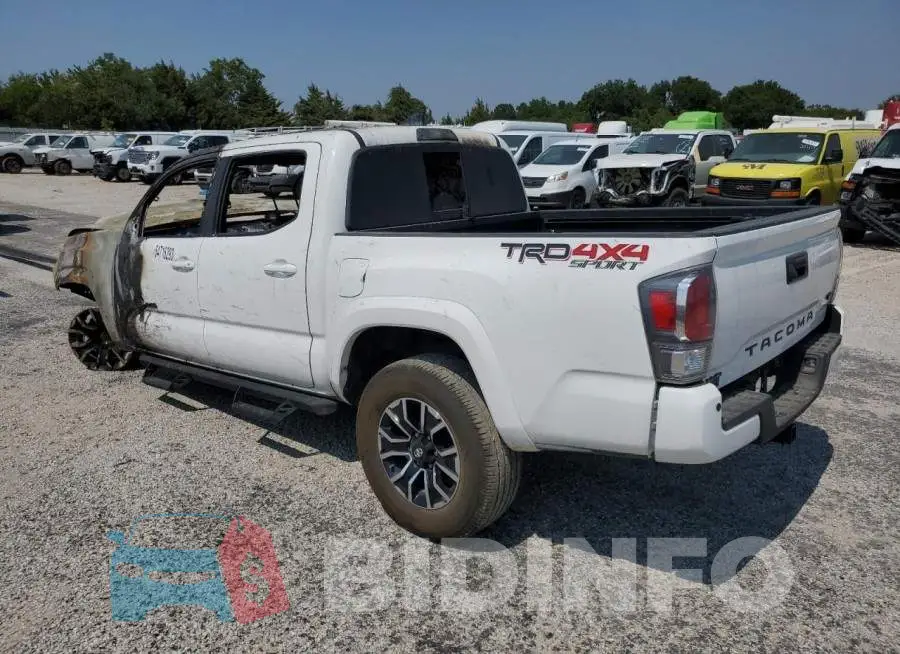 3TMCZ5AN1LM296061 Photo# 2