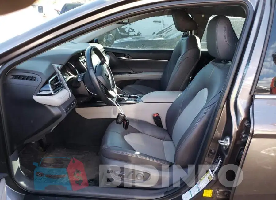 4T1F11BKXLU004173 Photo# 7
