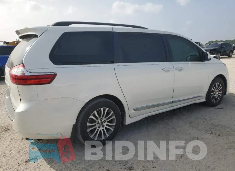 5TDYZ3DC2JS916997 Photo# 3
