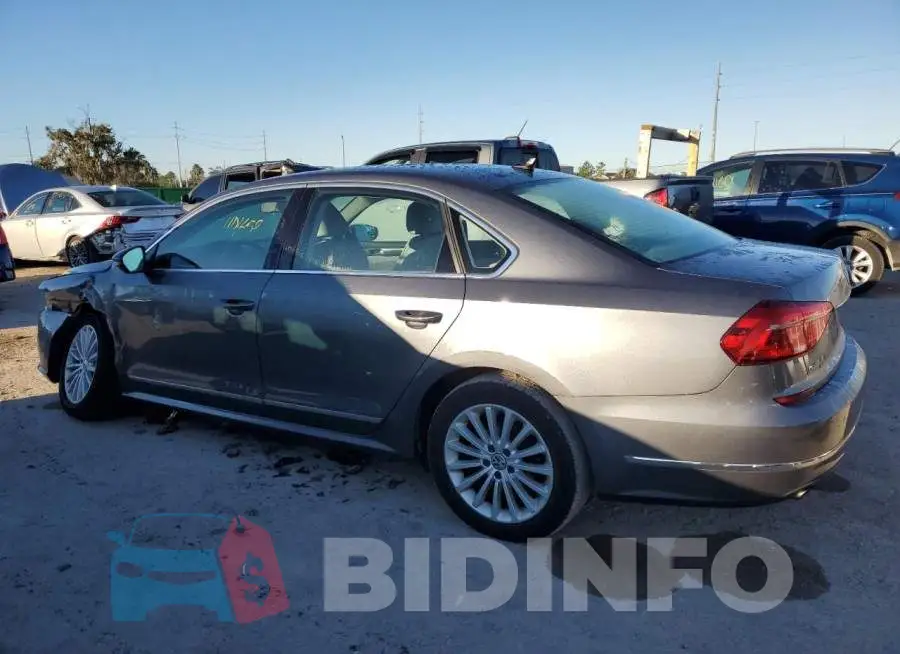 1VWBS7A31GC039223 Photo# 2