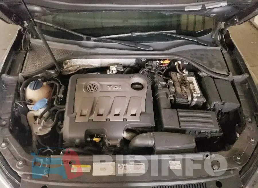 1VWCN7A31EC033057 Photo# 11