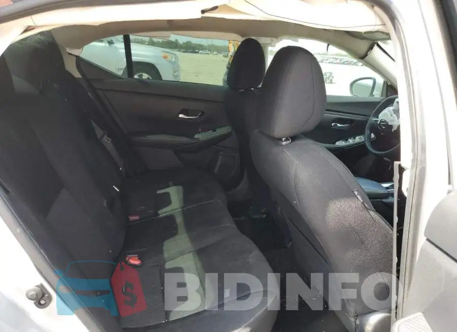 3N1AB8CV6NY269186 Photo# 10