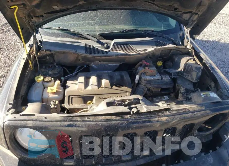 1C4NJPBB4GD602834 Photo# 11