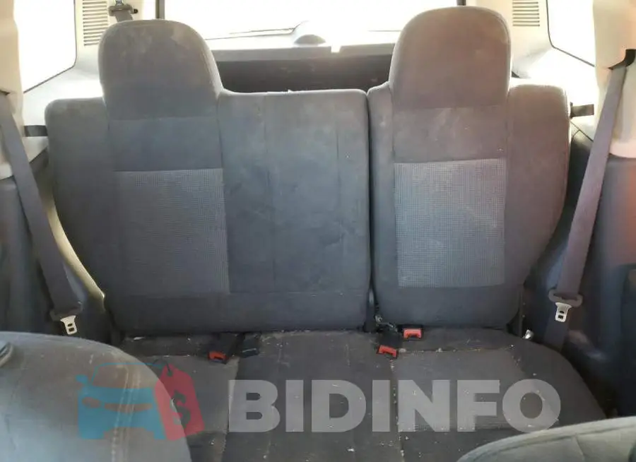 1C4NJPBB5GD761877 Photo# 10