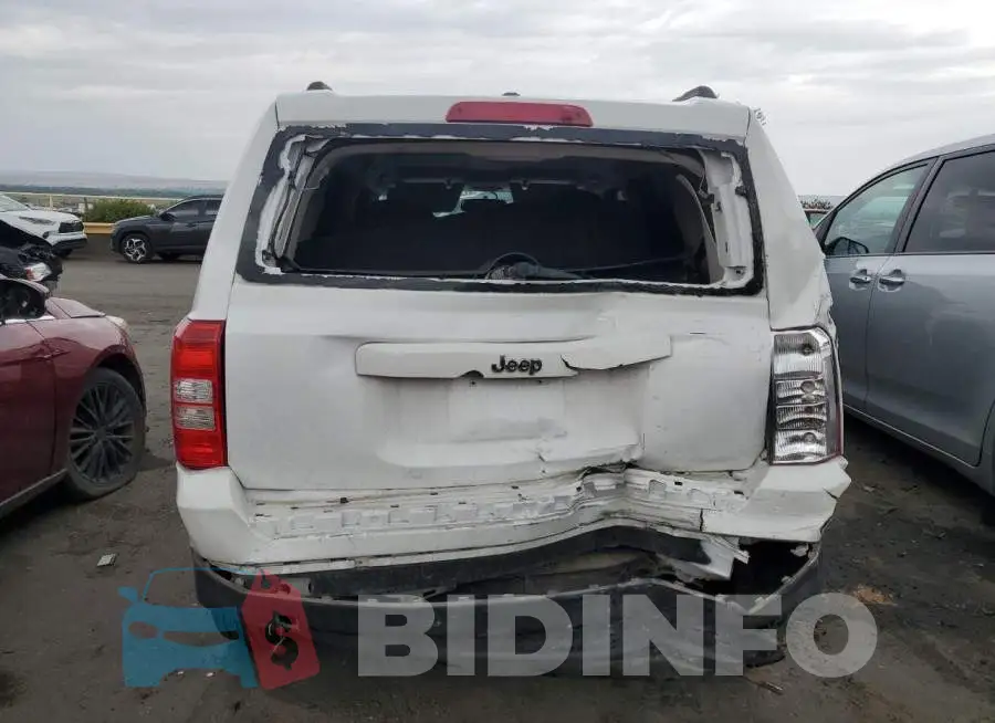 1C4NJPBB7HD157667 Photo# 6