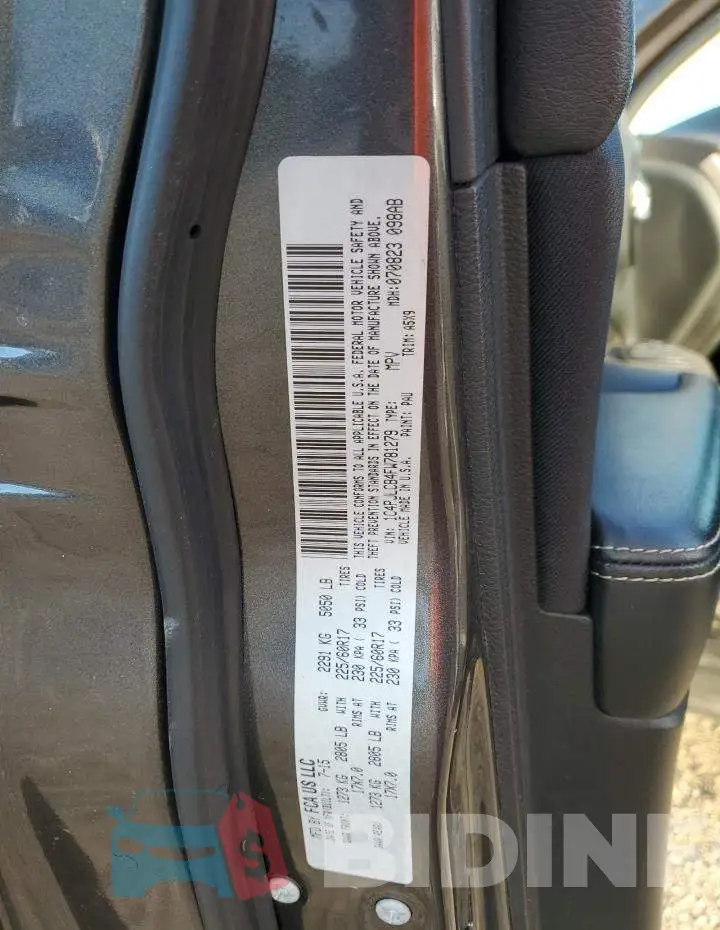 1C4PJLCB4FW781279 Photo# 13