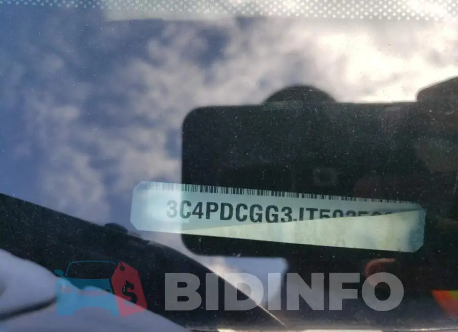 3C4PDCGG3JT503596 Photo# 13