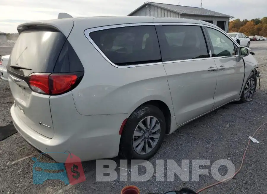 2C4RC1H7XLR257795 Photo# 3
