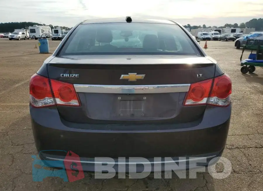 1G1PE5SB7F7166567 Photo# 6