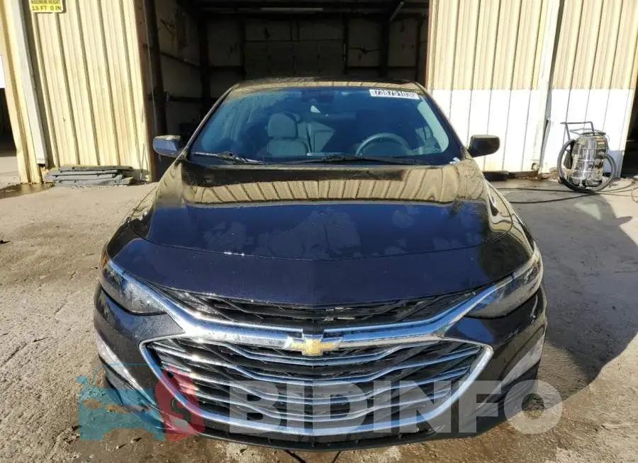 1G1ZD5ST0PF138007 Photo# 5