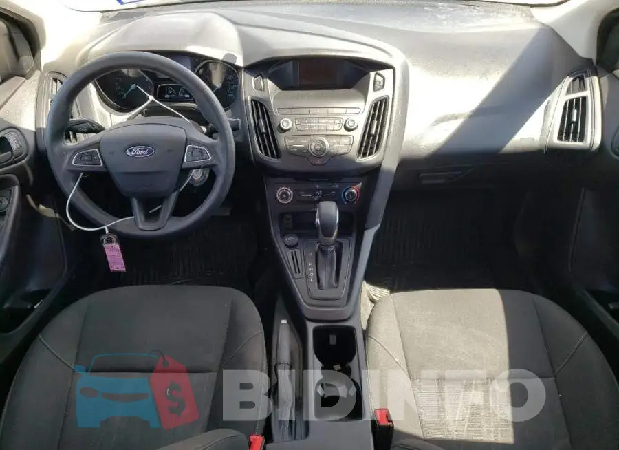 1FADP3E20JL331613 Photo# 8