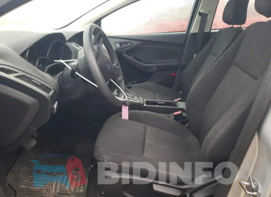 1FADP3E20JL331613 Photo# 7