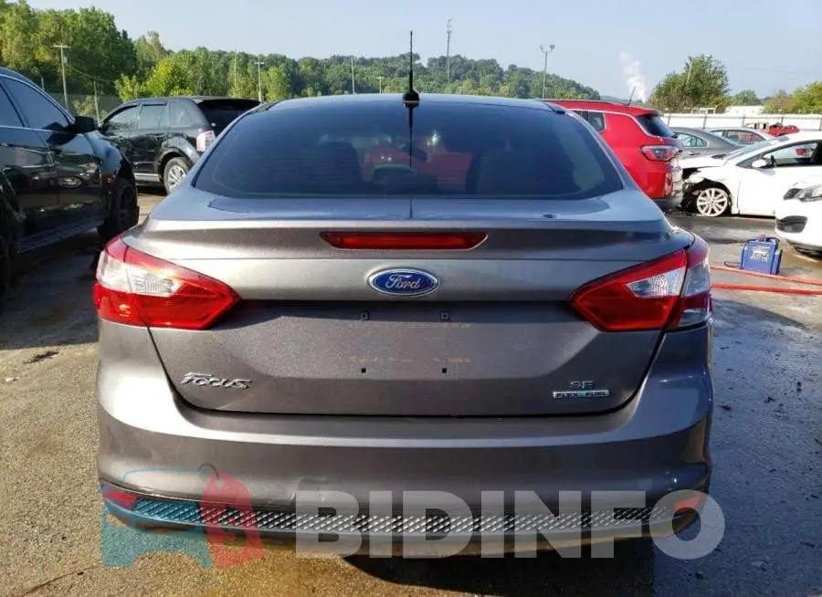 1FADP3F24EL370631 Photo# 6