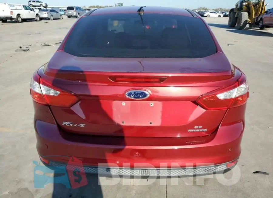 1FADP3F28EL372608 Photo# 6