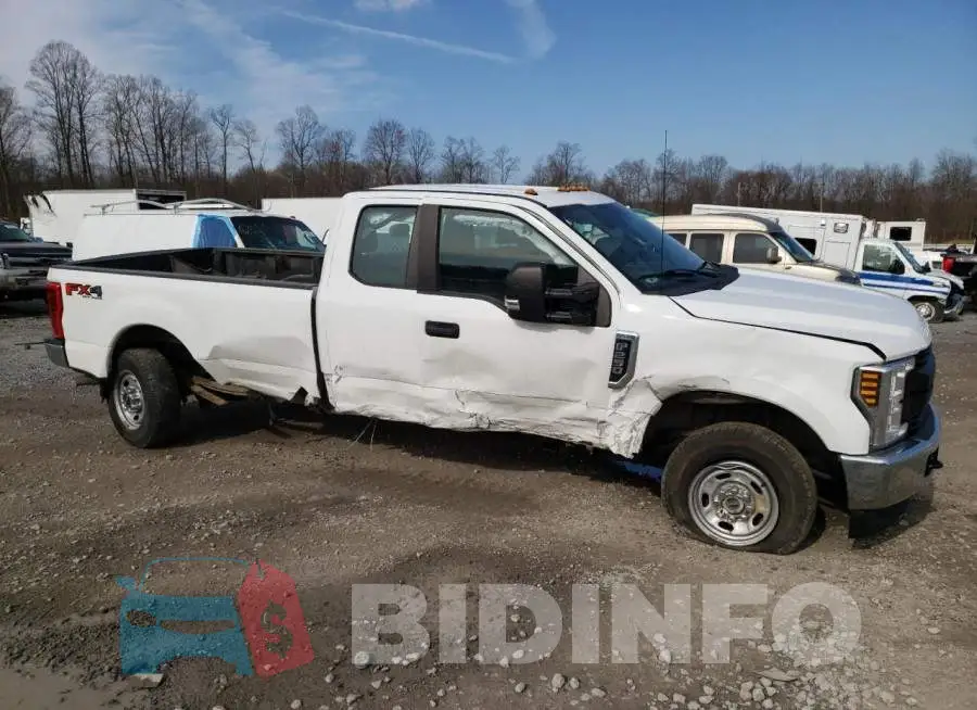 1FT7X2B63KED99841 Photo# 4