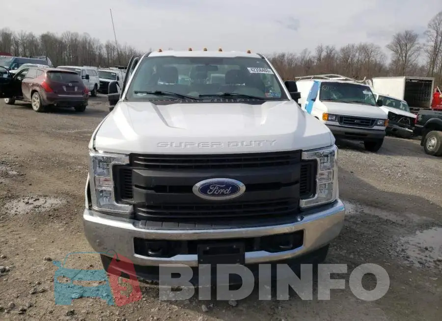 1FT7X2B63KED99841 Photo# 5