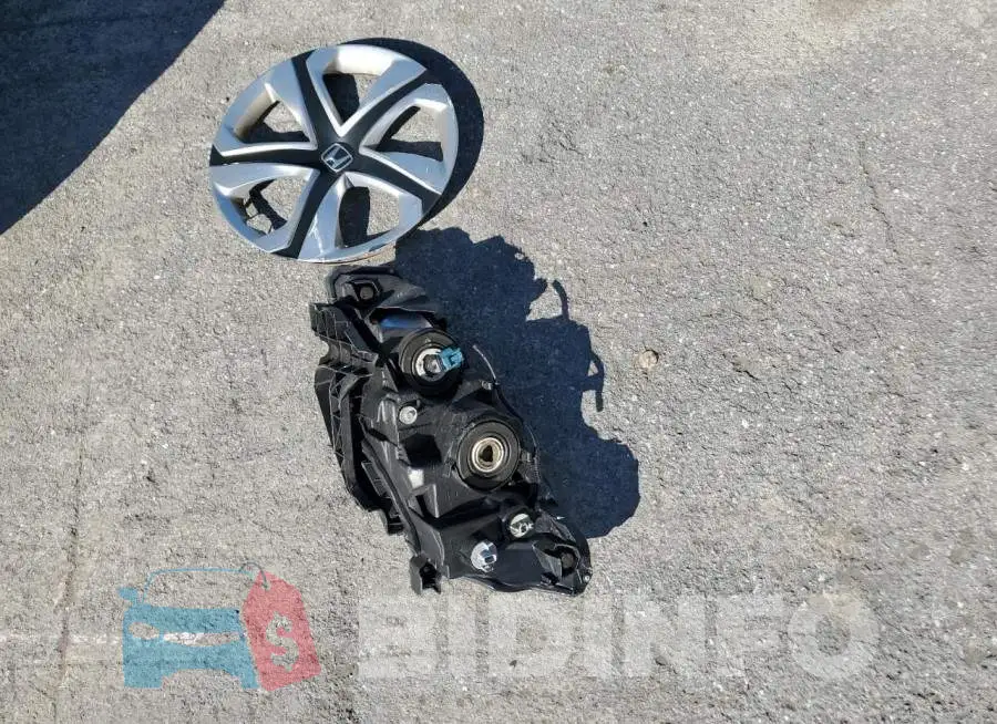 19XFC2F58GE051750 Photo# 12