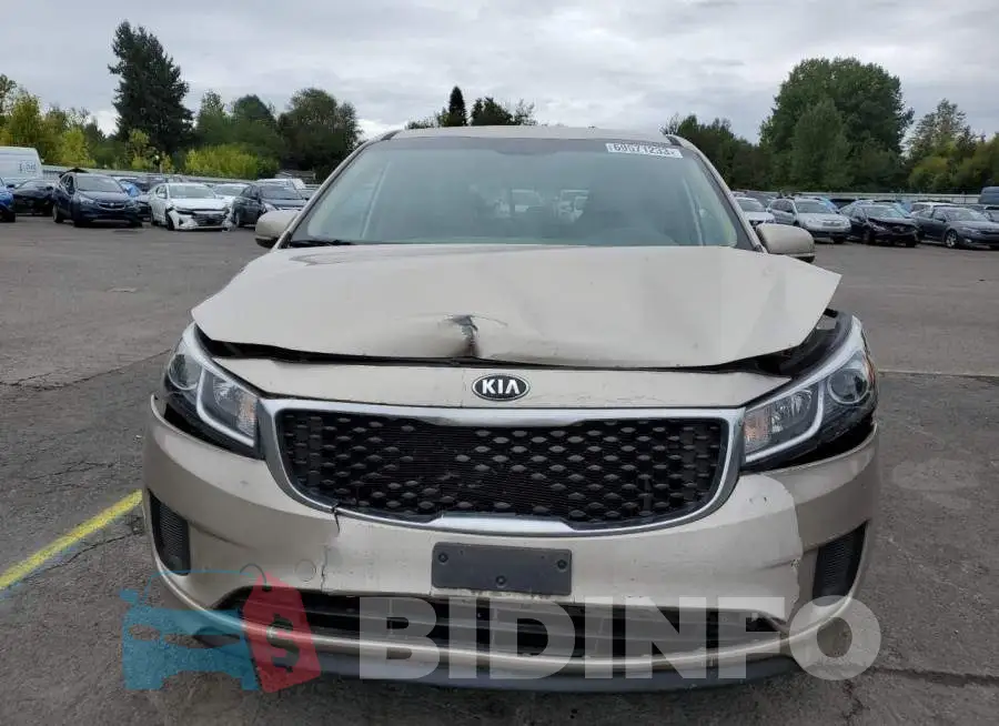 KNDMB5C10F6050402 Photo# 5