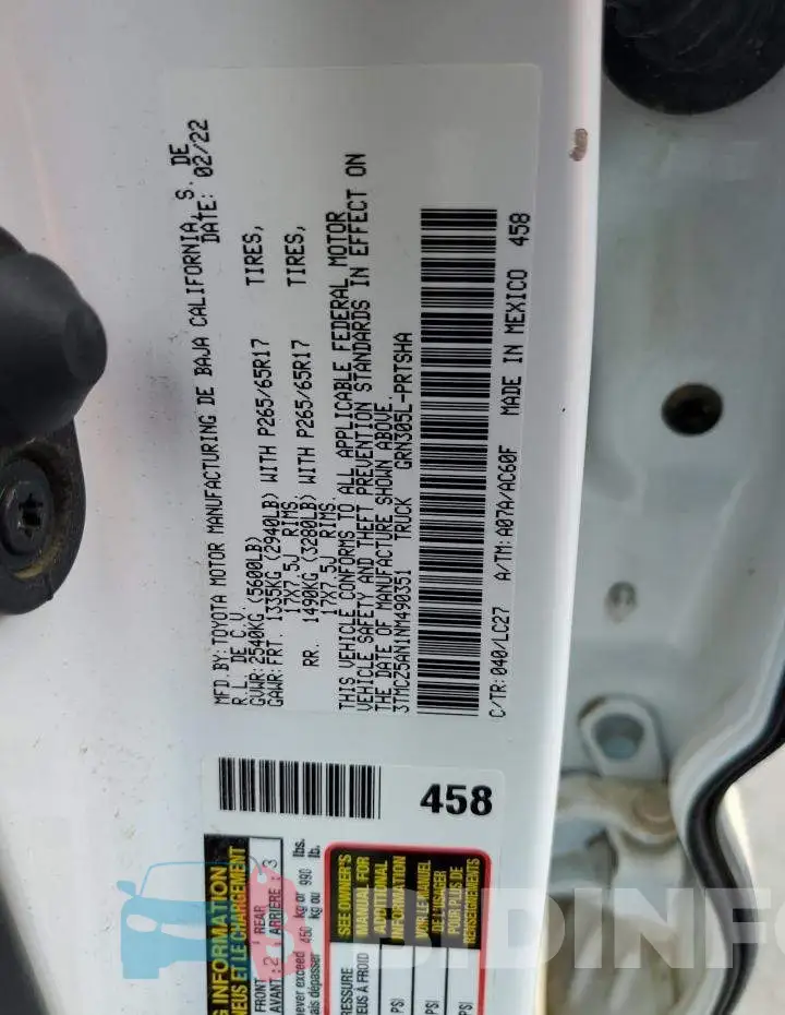 3TMCZ5AN1NM490351 Photo# 12
