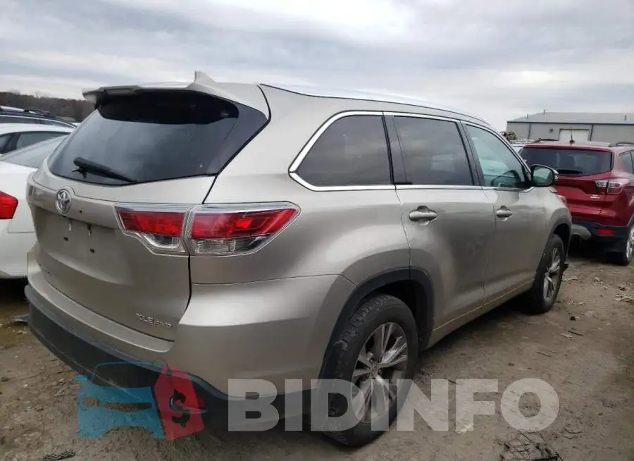 5TDJKRFH1FS205042 Photo# 3