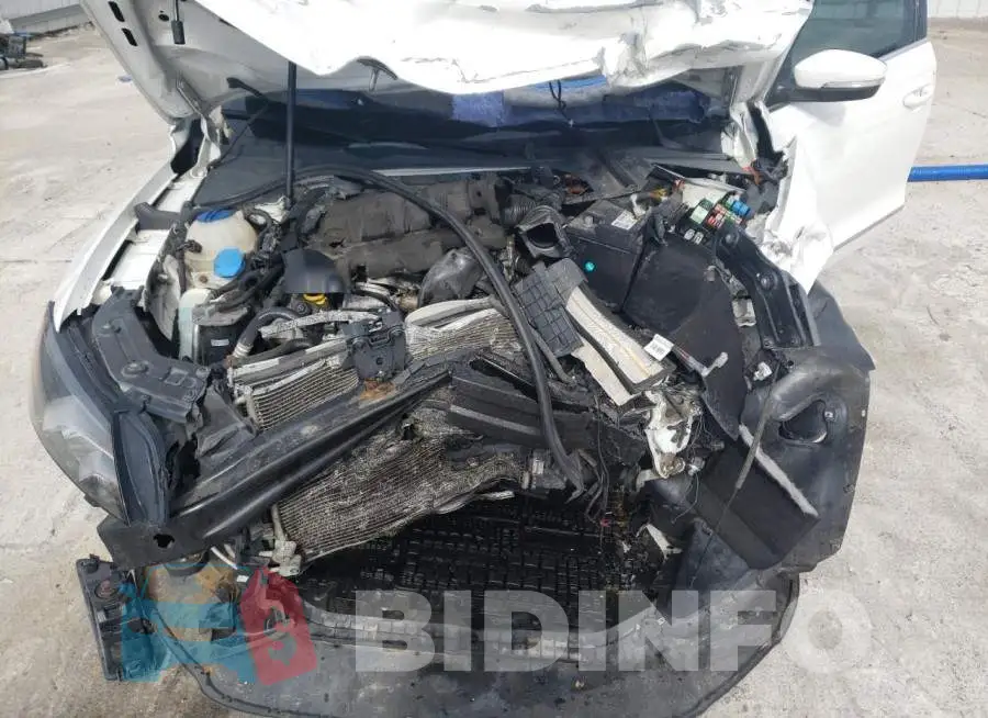 1VWCN7A37EC027554 Photo# 11