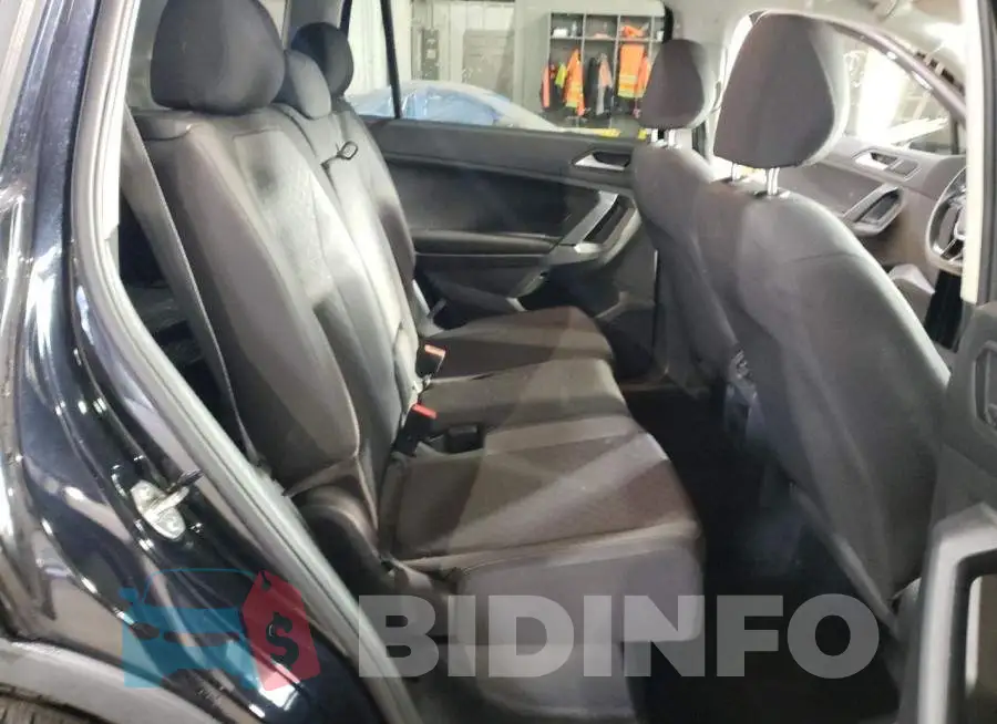 3VV1B7AX8KM076571 Photo# 11