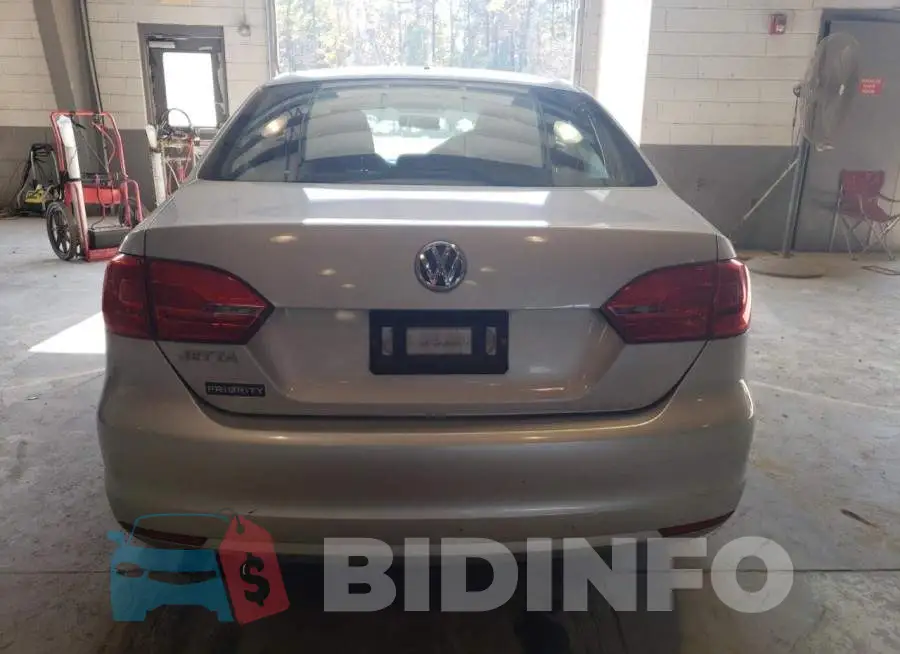 3VW2K7AJ7EM305225 Photo# 6