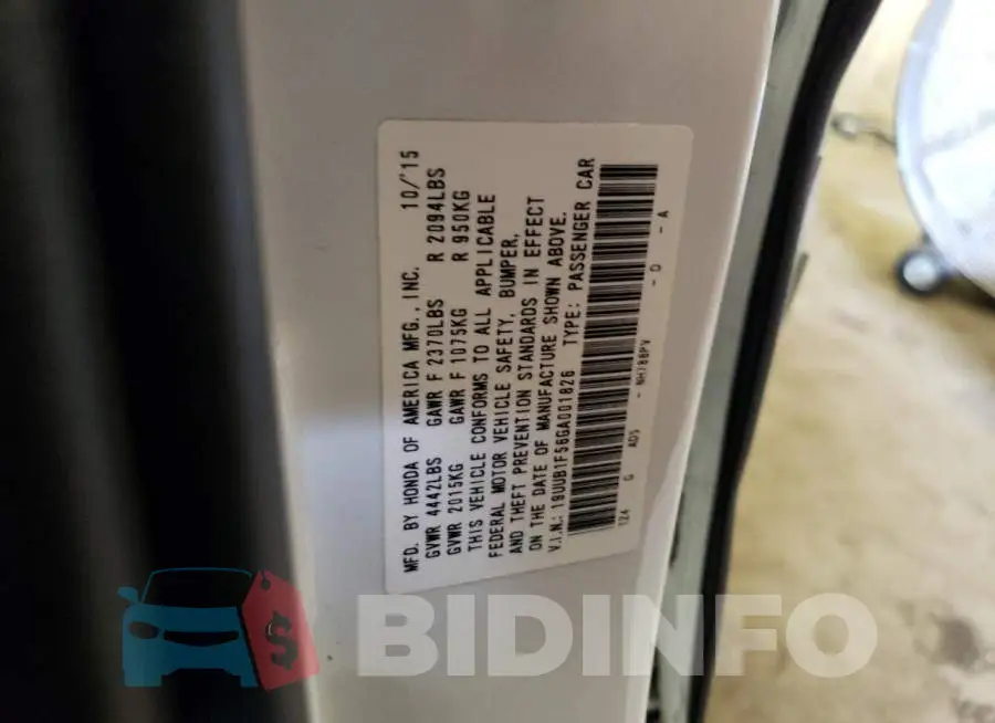 19UUB1F56GA001826 Photo# 12