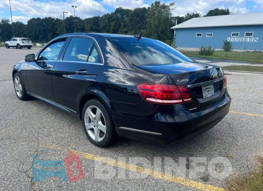 WDDHF9HB4FB103582 Photo# 3