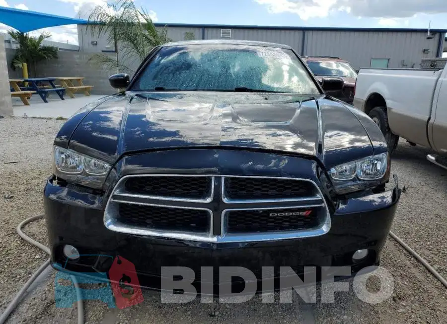 2C3CDXHG4EH207249 Photo# 5