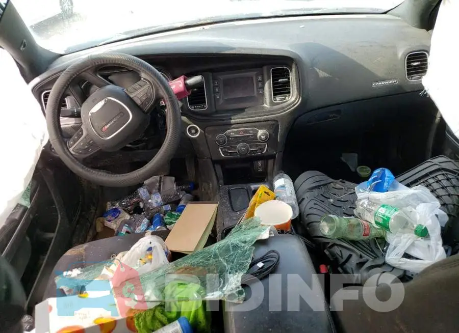 2C3CDXKTXHH630833 Photo# 8