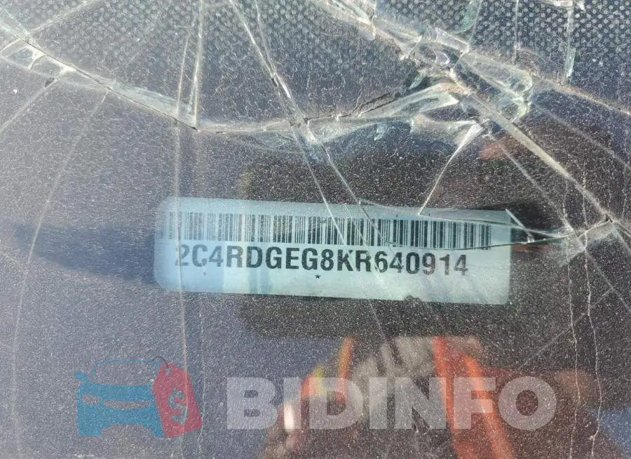 2C4RDGEG8KR640914 Photo# 13
