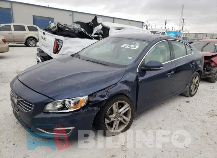 YV140MFB2F2312247 Photo# 1